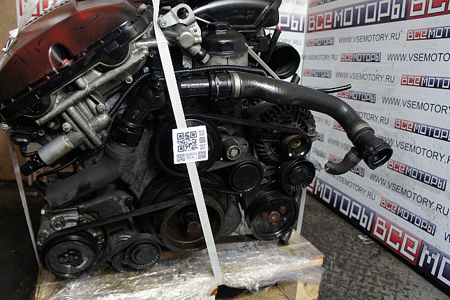 Двигатель вид с боку BMW M 54 B 22 (226S1)