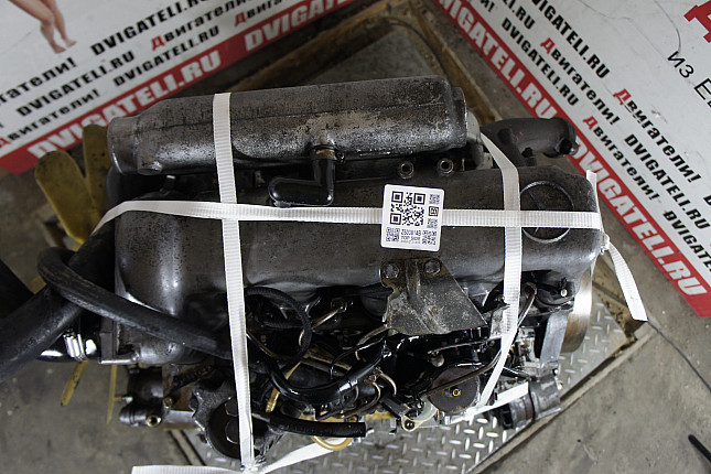 Фотография контрактного двигателя сверху Mercedes OM 616.963