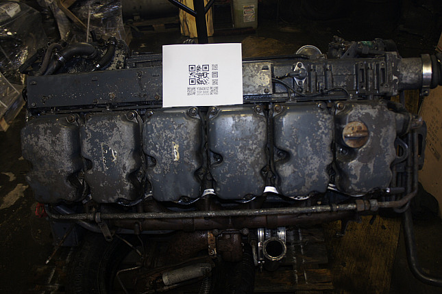 Фотография контрактного двигателя сверху Scania DC 11.04