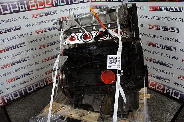 Двигатель вид с боку VW AUS
