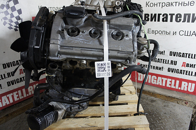Двигатель вид с боку Audi ALF