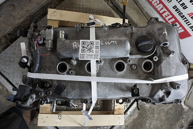 Фотография контрактного двигателя сверху Toyota 1ZR-FE