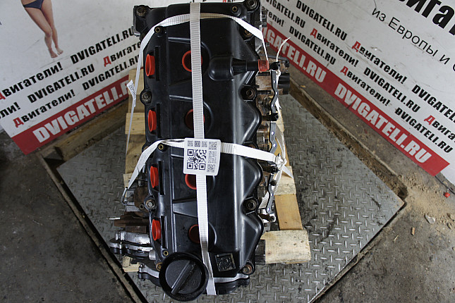 Фотография контрактного двигателя сверху Nissan YD25DDTi