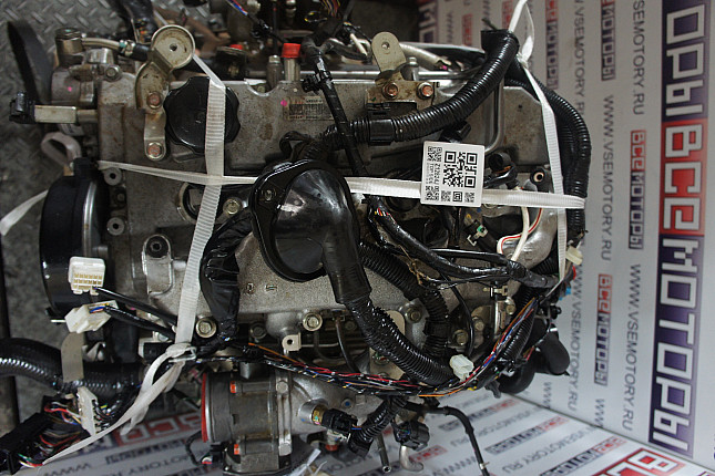 Фотография контрактного двигателя сверху MITSUBISHI 4D56