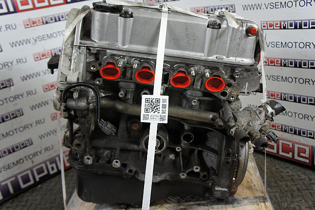 Двигатель вид с боку HONDA D14Z4