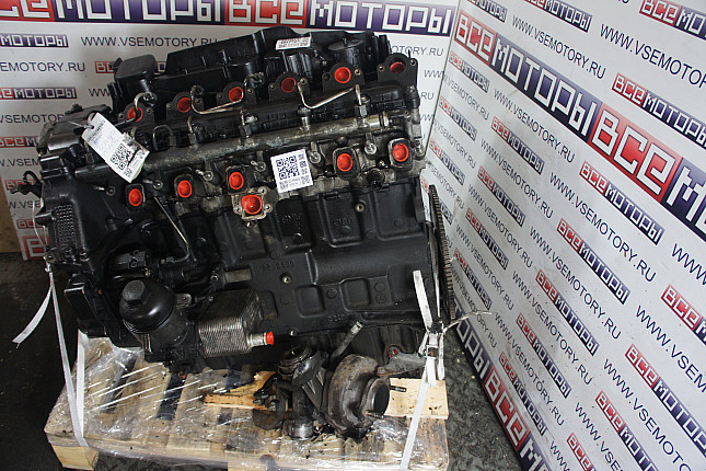 Двигатель вид с боку BMW M 57 D 25 (256D1)