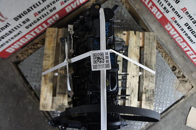 Фотография контрактного двигателя сверху Peugeot 9HR (DV6C)