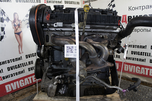 Двигатель вид с боку Alfa Romeo AR 32104