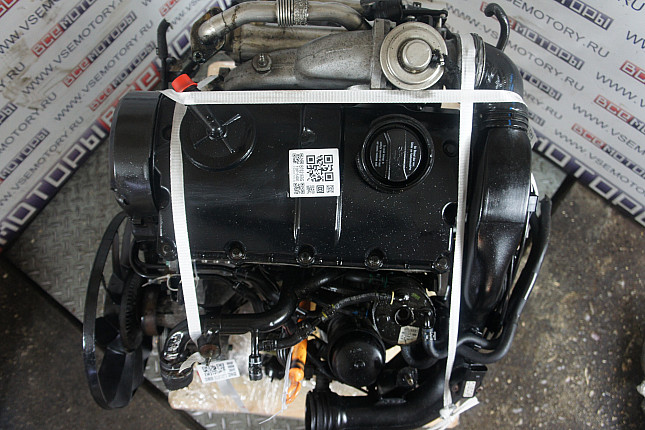 Фотография контрактного двигателя сверху VW AVF