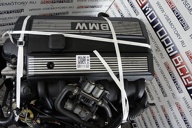 Фотография контрактного двигателя сверху BMW M 52 B 25 (256S3)