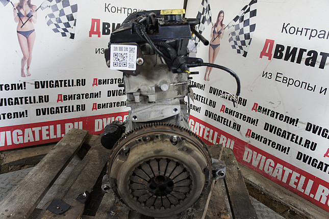 Двигатель вид с боку Rover 18k4f