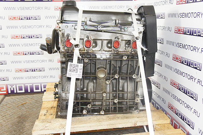 Двигатель вид с боку VW AKL