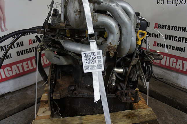 Двигатель вид с боку Toyota 4E-FE