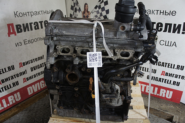 Двигатель вид с боку VW AGN