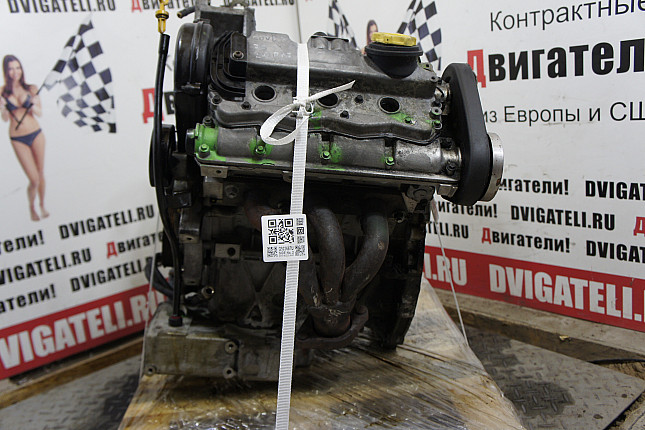 Двигатель вид с боку Rover 20 K4F
