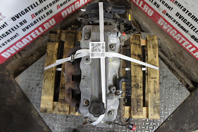 Фотография контрактного двигателя сверху Suzuki G13BA