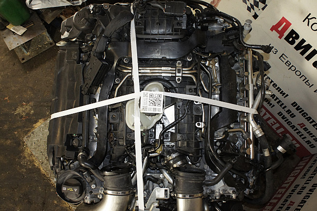 Фотография контрактного двигателя сверху Mercedes M 278.932
