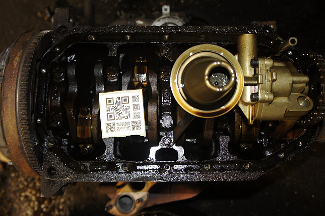 Фотография блока двигателя без поддона (коленвала) VW ABU