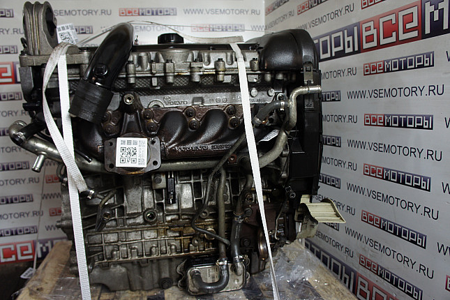 Двигатель вид с боку VOLVO B 5254 T2