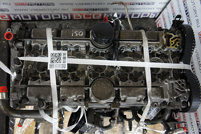 Фотография контрактного двигателя сверху VOLVO B 5244 S