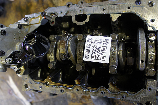 Фотография блока двигателя без поддона (коленвала) VW CAVA