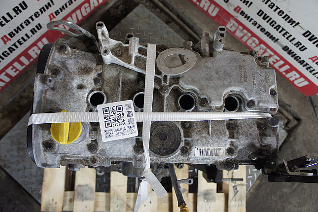 Фотография контрактного двигателя сверху Dacia K4M 606