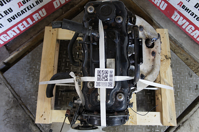 Фотография контрактного двигателя сверху Suzuki G16A (8V)