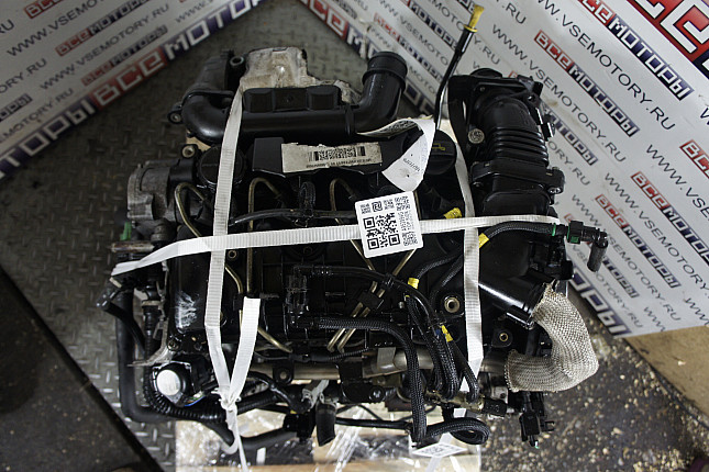 Фотография контрактного двигателя сверху FORD G8DA