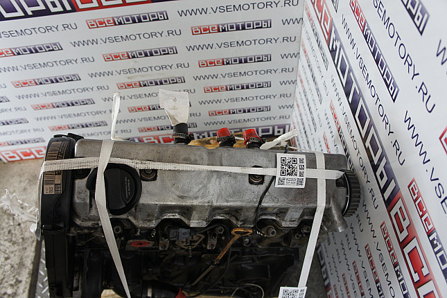 Фотография контрактного двигателя сверху AUDI AAT