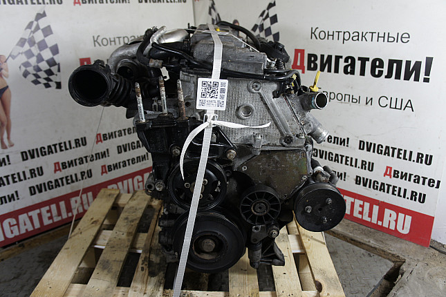 Двигатель вид с боку Opel X 20 DTH