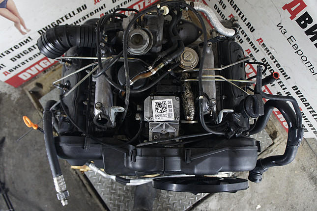 Фотография контрактного двигателя сверху Audi AFB