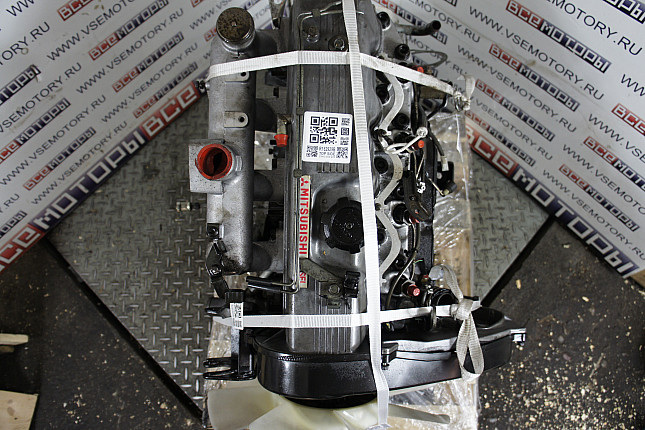 Фотография контрактного двигателя сверху MITSUBISHI 4 D 56 T