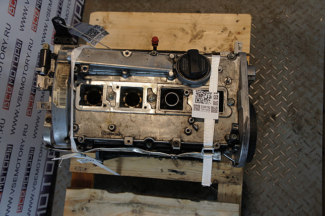 Фотография контрактного двигателя сверху AUDI APT