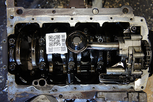 Фотография блока двигателя без поддона (коленвала) VW BKD