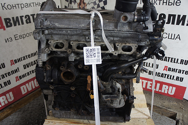 Двигатель вид с боку VW AGN
