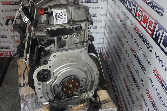 Двигатель вид с боку BMW N 52 B 30
