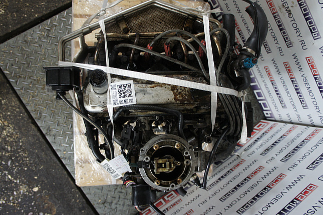 Фотография контрактного двигателя сверху FORD j6b