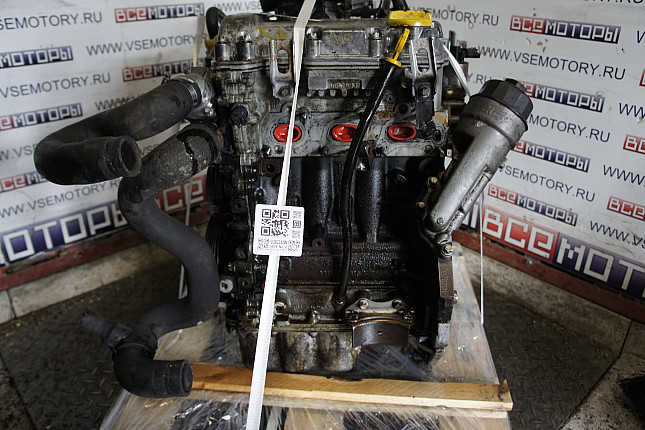 Двигатель вид с боку Opel X 10 XE
