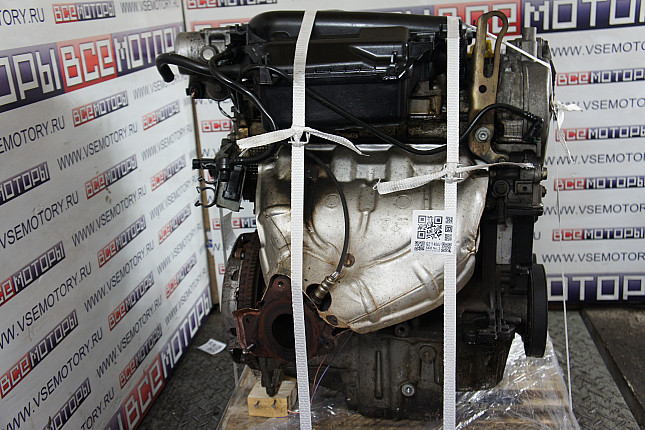 Двигатель вид с боку RENAULT K4M 760