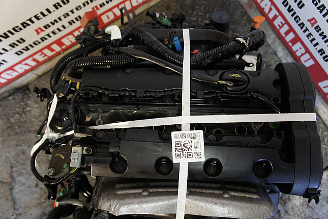Фотография контрактного двигателя сверху Citroen 3FZ (EW12J4)