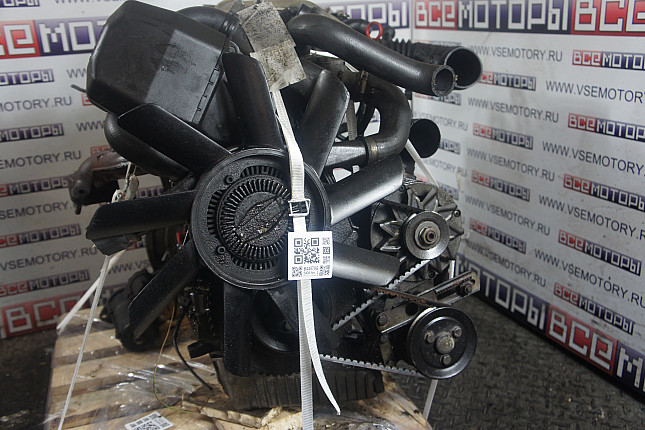 Двигатель вид с боку BMW 206ka-22684560