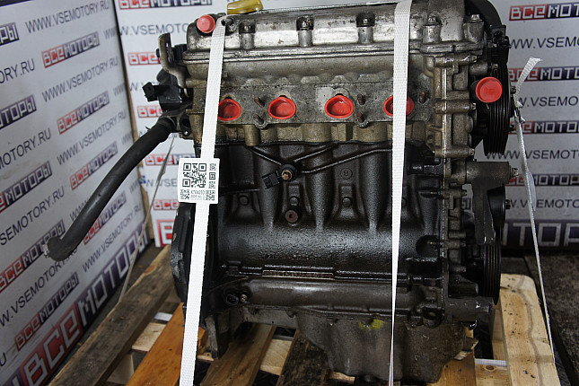 Двигатель вид с боку OPEL X12XE 19K18923