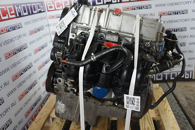 Фотография мотора HONDA D16V1