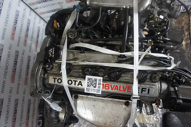 Фотография контрактного двигателя сверху TOYOTA 4A-FE